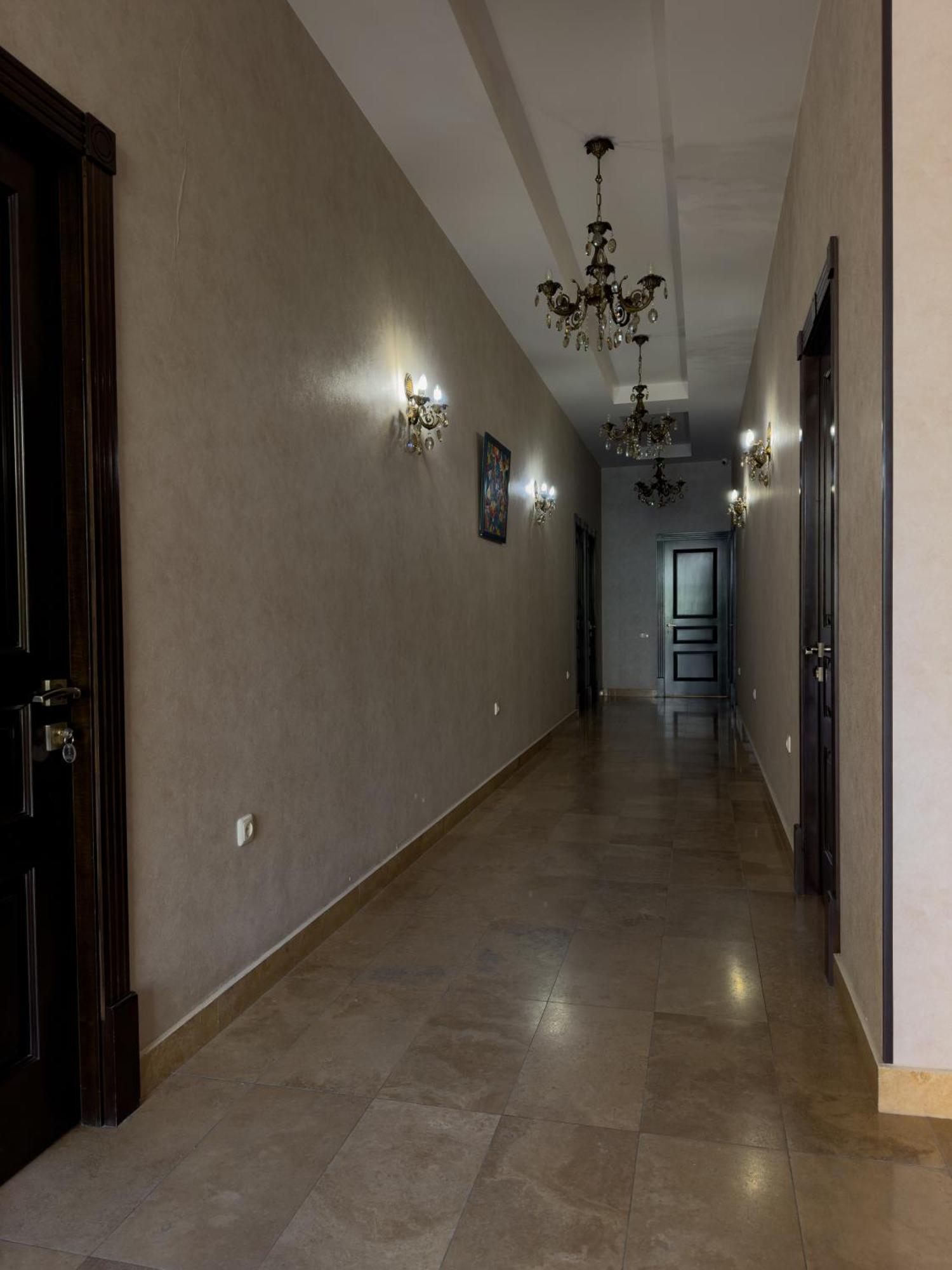 יירבאן Eridana Hotel מראה חיצוני תמונה
