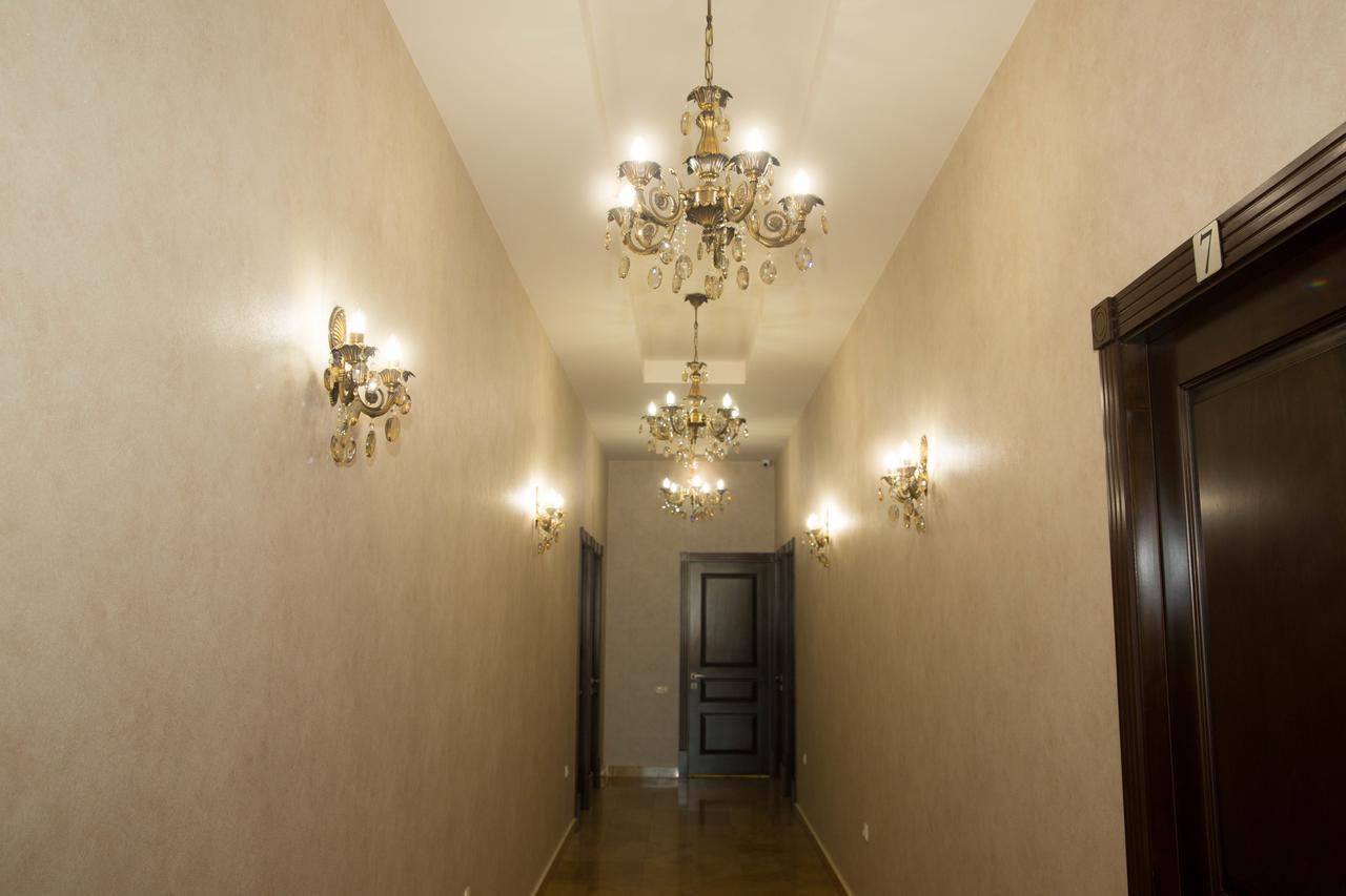 יירבאן Eridana Hotel מראה חיצוני תמונה