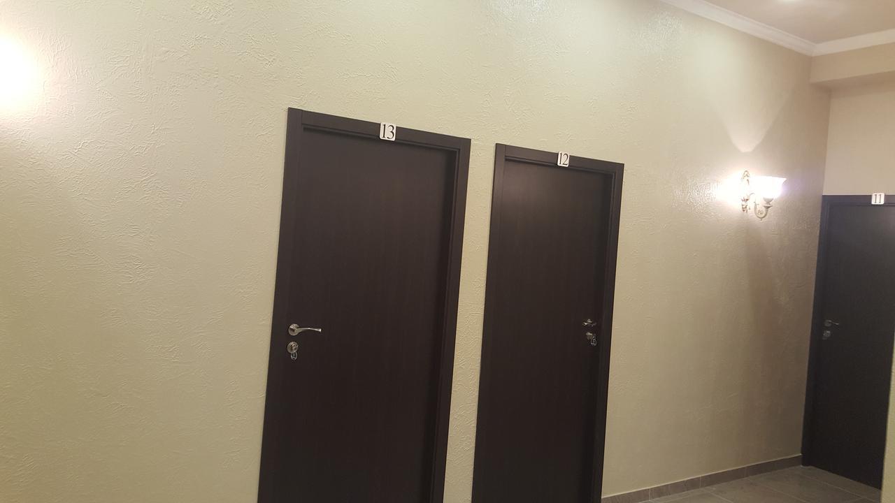 יירבאן Eridana Hotel מראה חיצוני תמונה
