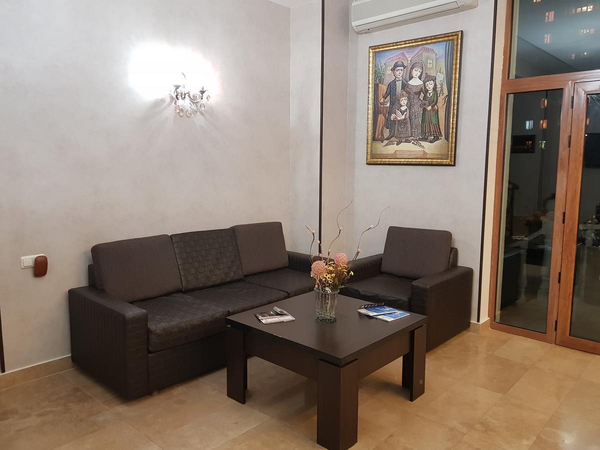 יירבאן Eridana Hotel מראה חיצוני תמונה