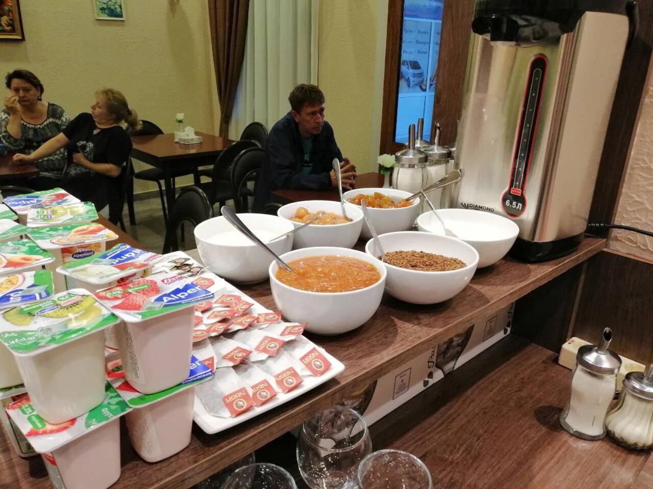 יירבאן Eridana Hotel מראה חיצוני תמונה