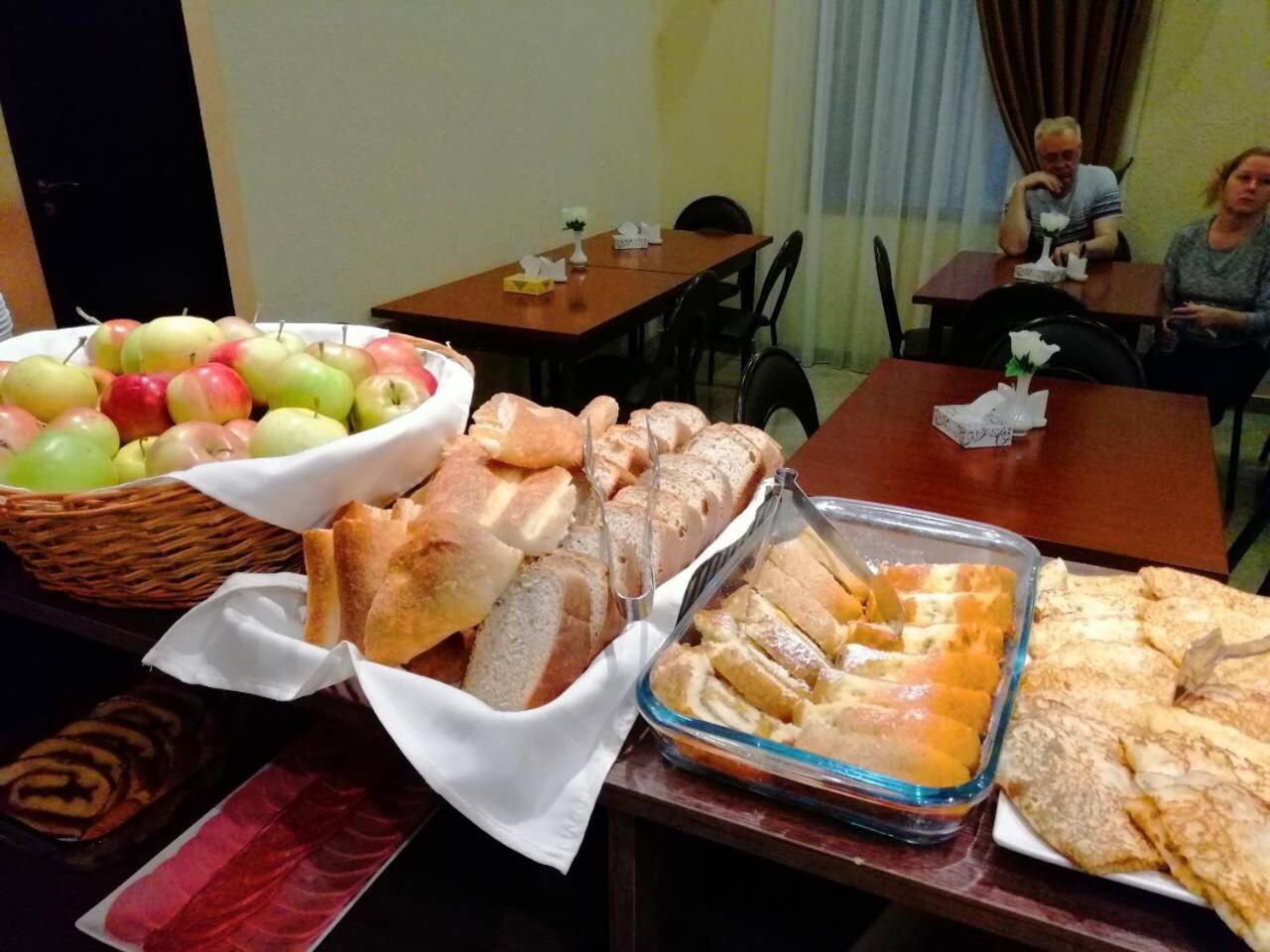 יירבאן Eridana Hotel מראה חיצוני תמונה